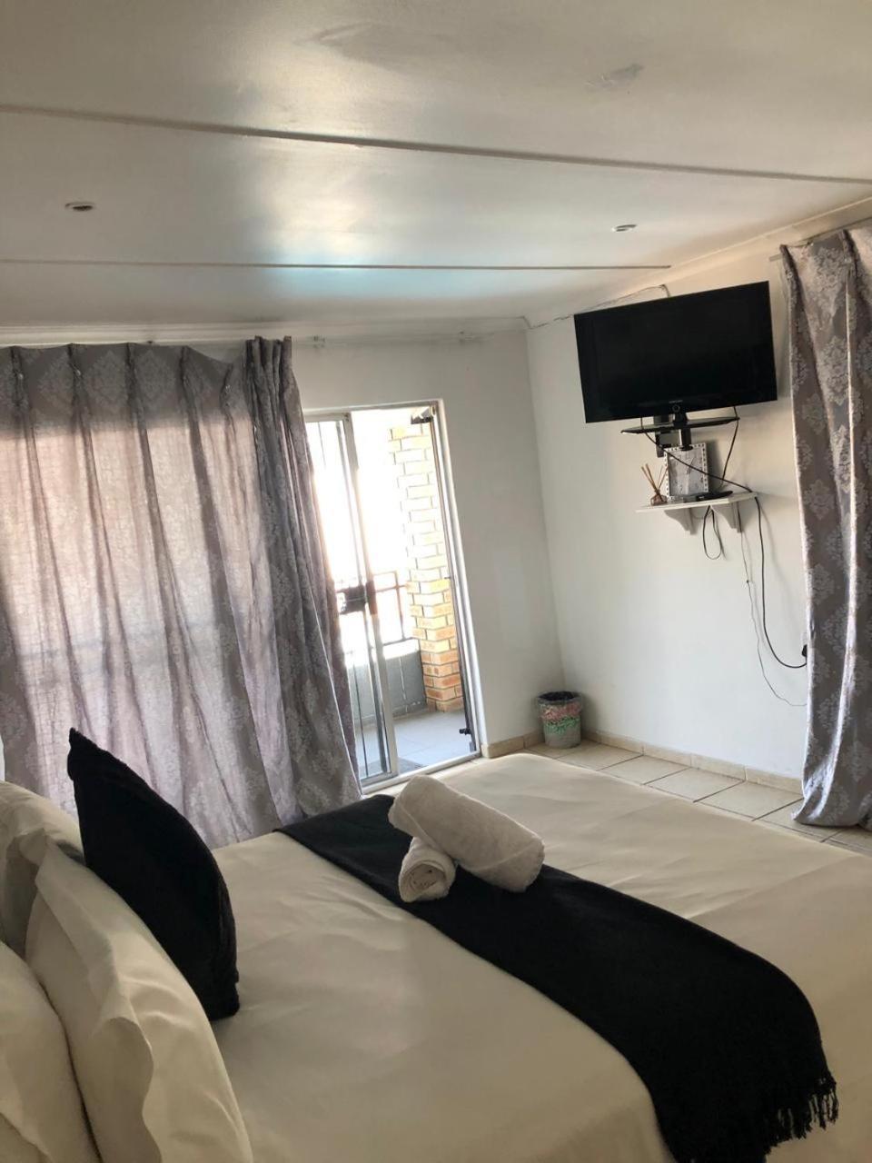 Jnc Lodge Richards Bay Exteriör bild