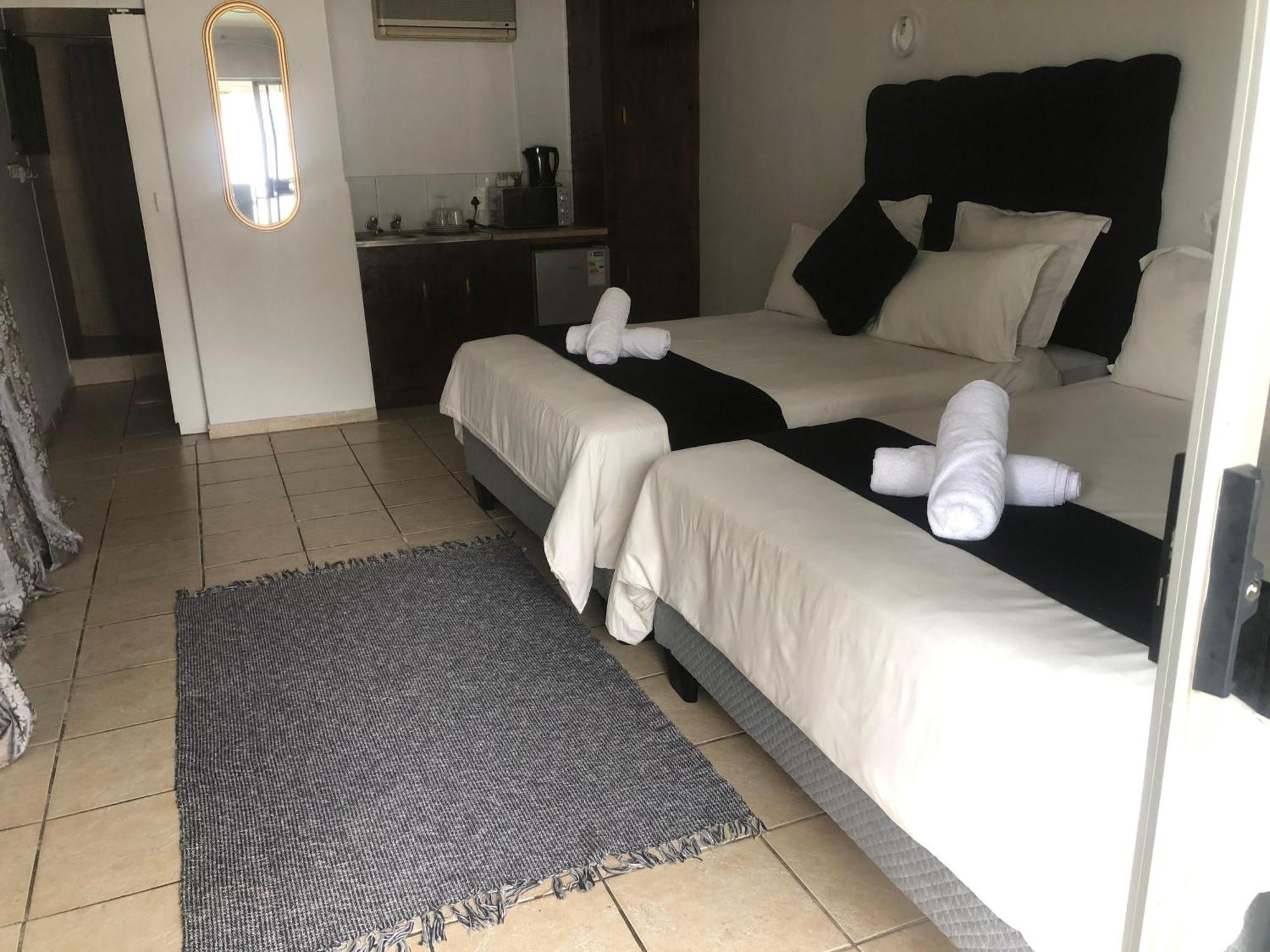 Jnc Lodge Richards Bay Exteriör bild